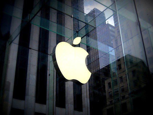 apple-inc-g3c7b62c5b_640.jpg